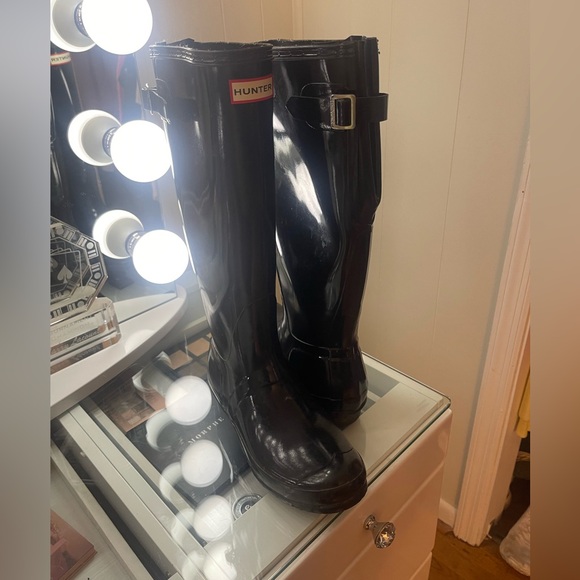 Women’s hunter boots- tall black gloss, wide calf edition - Picture 2 of 5